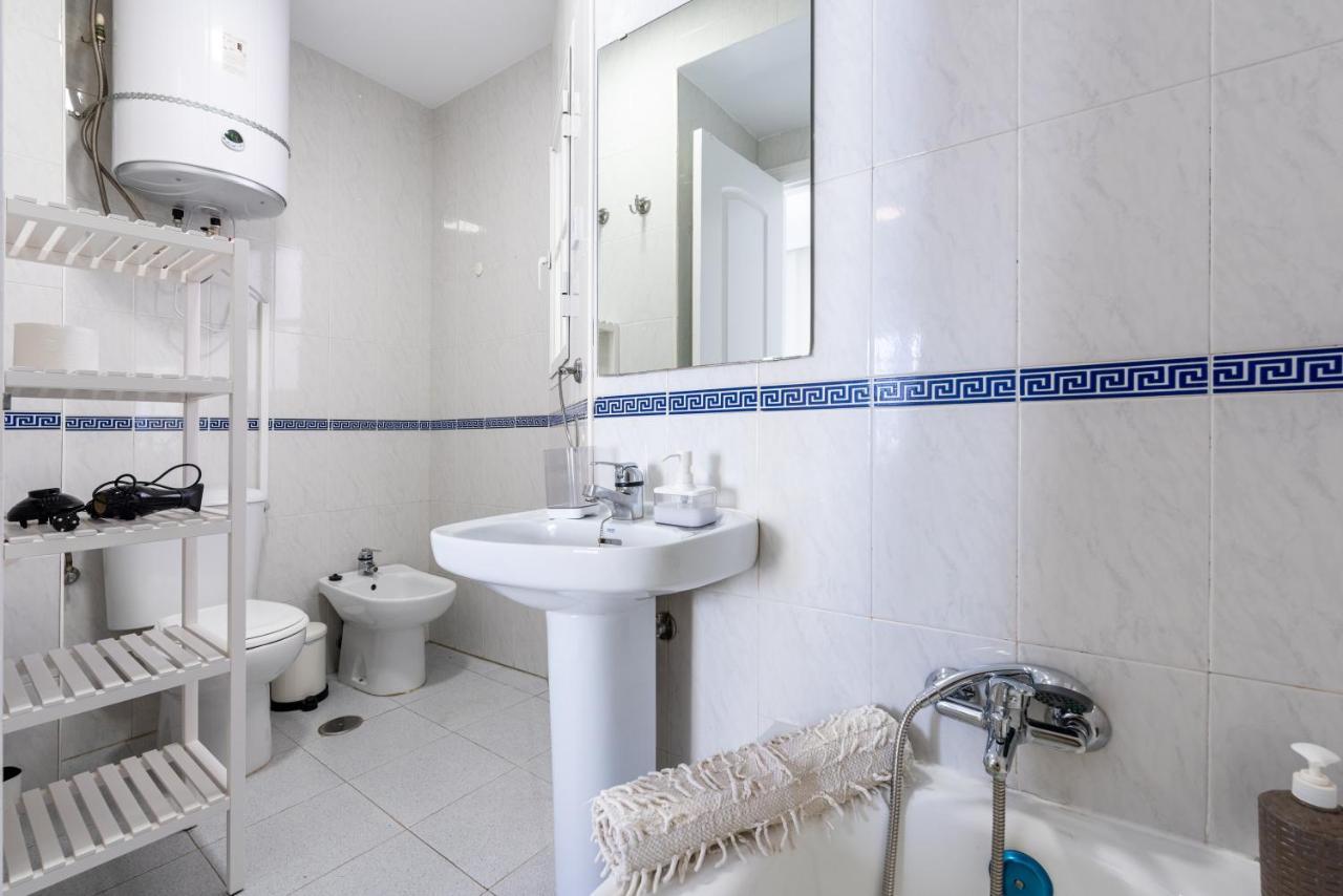Apartamento Centrico La Victoria Apartment Malaga Exterior photo